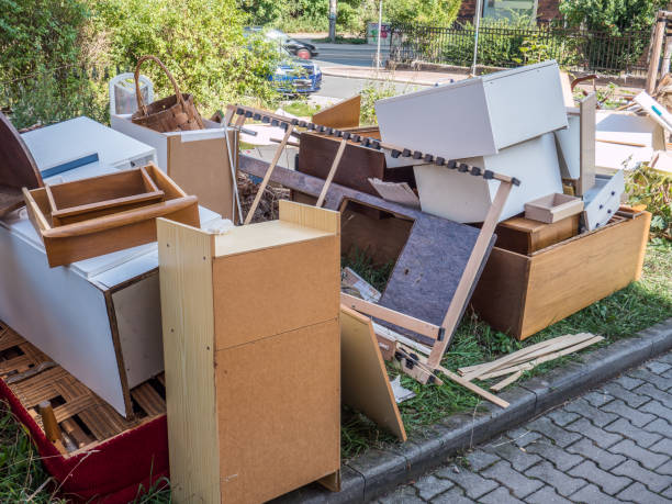 Best Commercial Cleanout Services  in Clever, MO